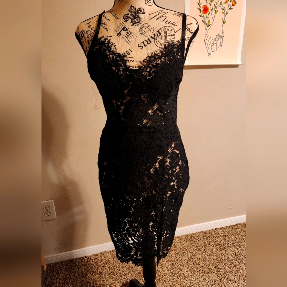 Elegant Black Lace Dress